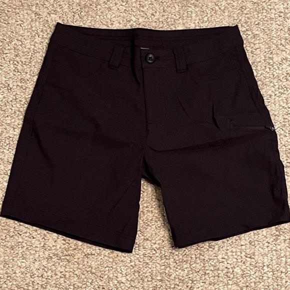 NWOT Eddie Bauer Women’s Rainier Hiking Cargo Water repellent shorts size 4 - Picture 5 of 14